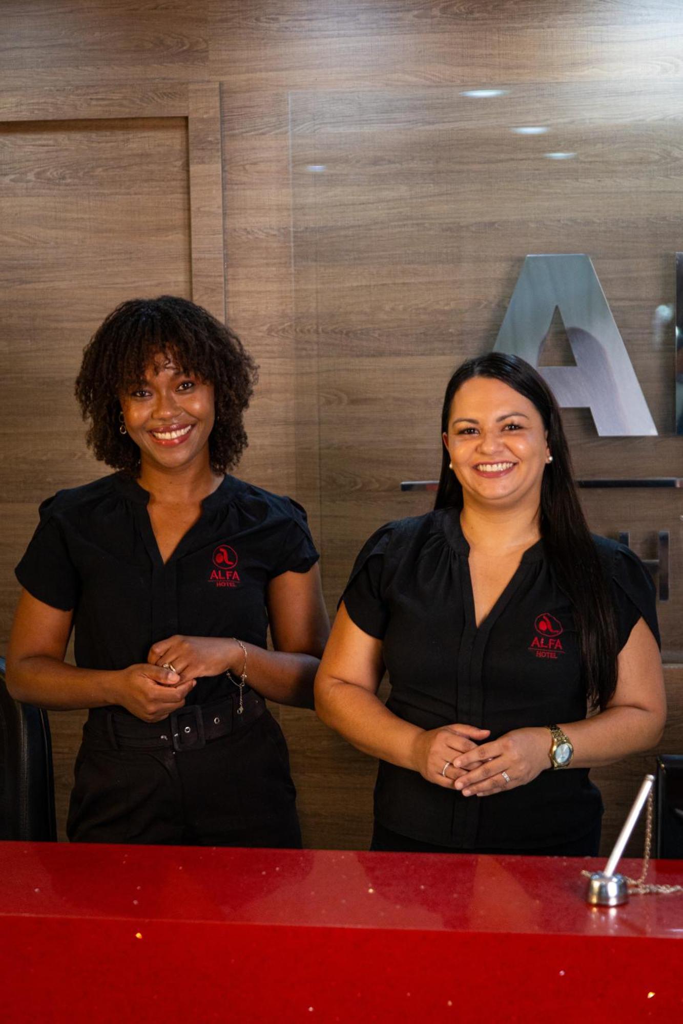 Alfa Hotel Висоза Экстерьер фото