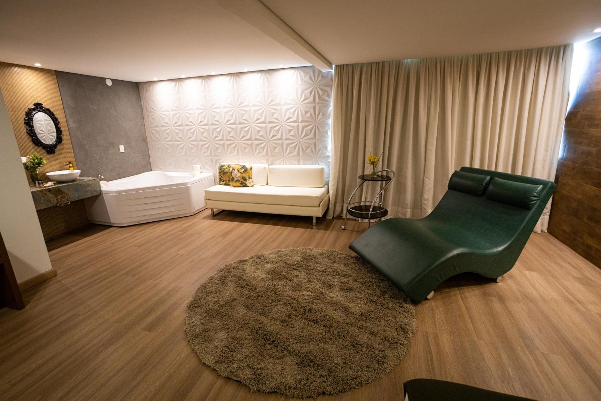 Alfa Hotel Висоза Экстерьер фото