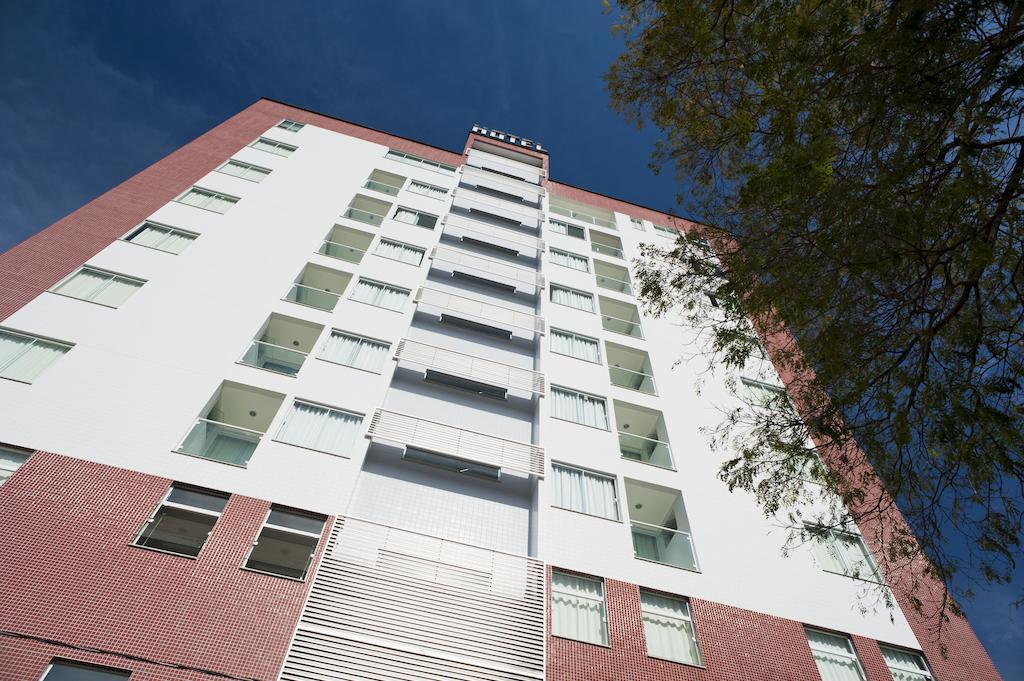 Alfa Hotel Висоза Экстерьер фото
